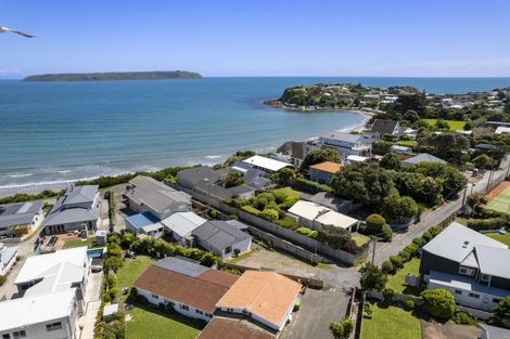 Photo of property in 3/26 Park Avenue, Titahi Bay, Porirua, 5022