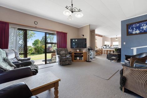 Photo of property in 20 Tawari Street, Inglewood, 4330