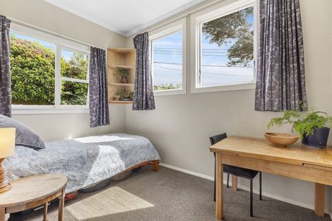 Photo of property in 15 Seine Street, Island Bay, Wellington, 6023