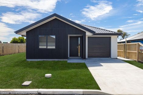 Photo of property in 12 Kura Lane, Aranui, Christchurch, 8061