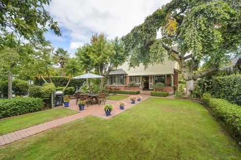 Photo of property in 7 Alan Street, Palmerston North, 4414