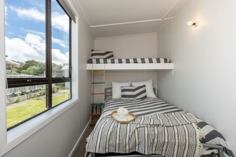 Photo of property in 12 Moori Road, Waimarama, 4294