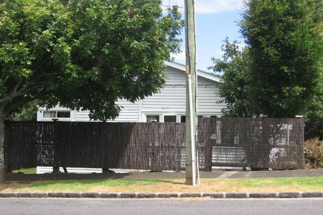 Photo of property in 28 Wairere Avenue, Mount Albert, Auckland, 1025