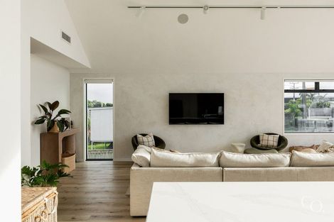 Photo of property in 56 Karewa Parade, Papamoa Beach, Papamoa, 3118