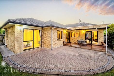 Photo of property in 12 Lissleton Drive, East Tamaki, Auckland, 2013