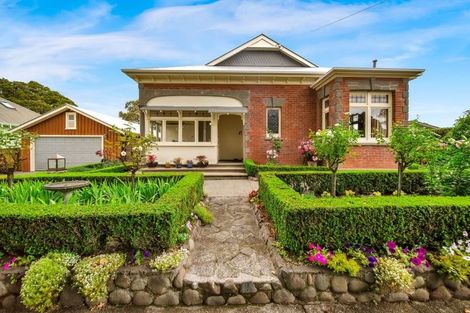 Photo of property in 25 Barrett Street, Westown, New Plymouth, 4310