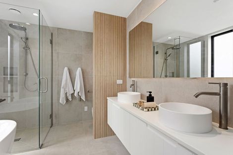 Photo of property in 38 Straven Road, Riccarton, Christchurch, 8011