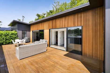 Photo of property in 8 Orite Drive, Welbourn, New Plymouth, 4310