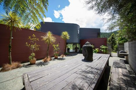 Photo of property in 631 Pahiatua Aokautere Road, Aokautere, Palmerston North, 4471