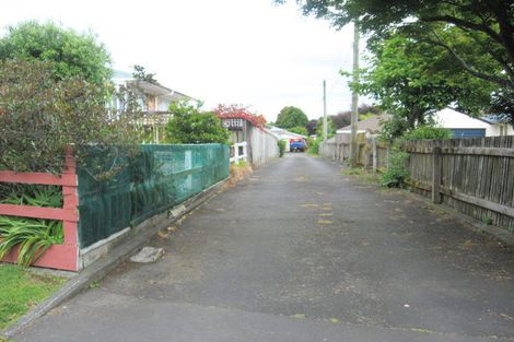 Photo of property in 90 Beach Road, Pahurehure, Papakura, 2113