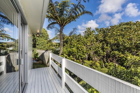 Photo of property in 11b Florio Terrace, Tawa, Wellington, 5028