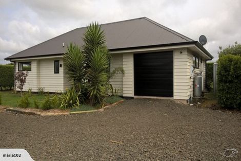 Photo of property in 78b Koraha Road, Kumeu, 0892