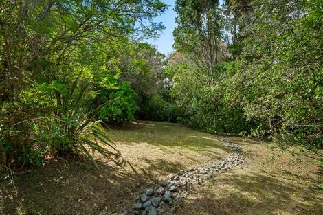 Photo of property in 4a Pounamu Avenue, Greenhithe, Auckland, 0632