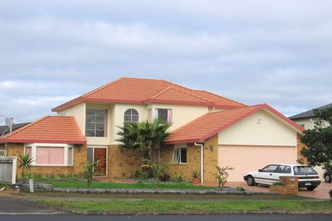 Photo of property in 98 Westerham Drive, Dannemora, Auckland, 2016