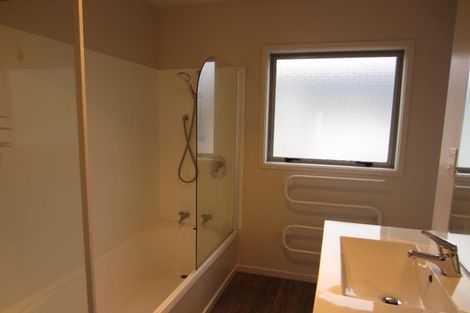 Photo of property in 5 Olympic Lane, Edgeware, Christchurch, 8013