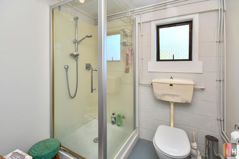 Photo of property in 20 Renwick Street, Papakura, 2110