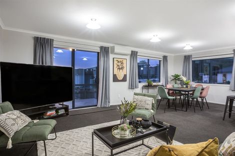 Photo of property in 8 Hull Place, Whitby, Porirua, 5024