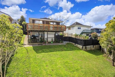 Photo of property in 2/41 Monarch Avenue, Hillcrest, Auckland, 0627