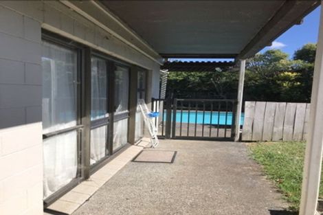 Photo of property in 74 Weatherly Road, Torbay, Auckland, 0630