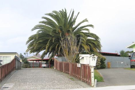 Photo of property in 9-13 Liverpool Crescent, Tamatea, Napier, 4112
