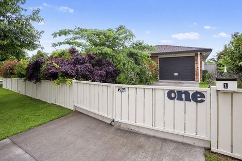 Photo of property in 1 Twickenham Close, Katikati, 3129