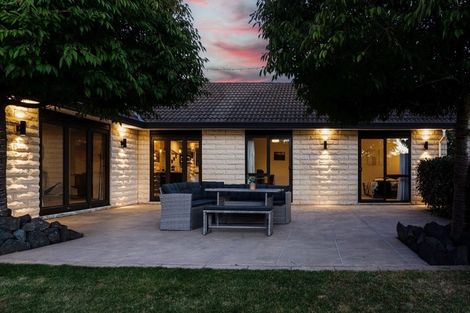 Photo of property in 10 Ludlow Place, Parklands, Christchurch, 8083