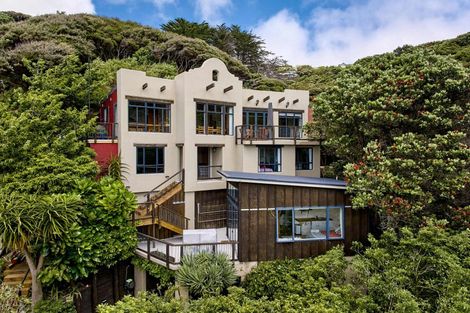 Photo of property in 82 Paremata Road, Paremata, Porirua, 5024