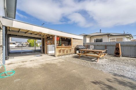 Photo of property in 226 Park Street, Winton, 9720