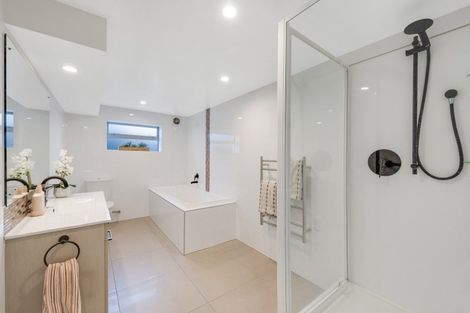 Photo of property in 26 Falstaff Place, Half Moon Bay, Auckland, 2012