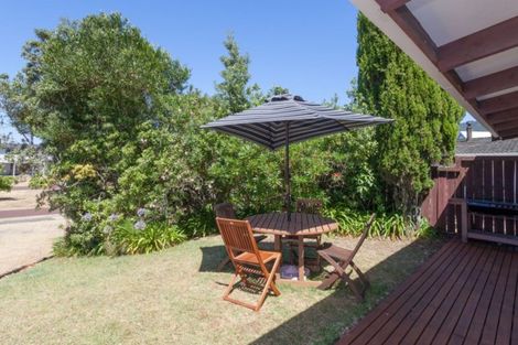 Photo of property in 17 Mccall Avenue, Pauanui, Hikuai, 3579