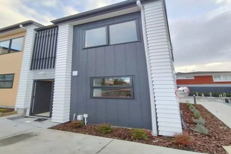 Photo of property in 4/13 Grove Lane, Pakuranga, 2010