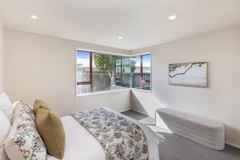 Photo of property in 2/172 Langdons Road, Northcote, Christchurch, 8052
