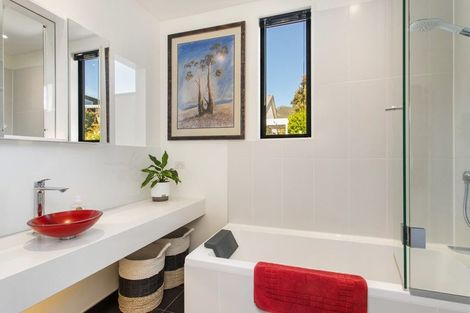 Photo of property in 19 Penlington Place, Akaroa, 7520