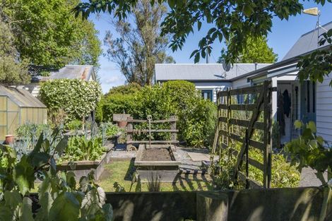 Photo of property in 2195 Old West Coast Road, Kirwee, Christchurch, 7671