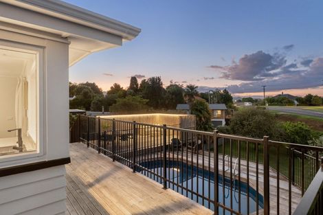 Photo of property in 16 Brown Terrace, Te Puke, 3119