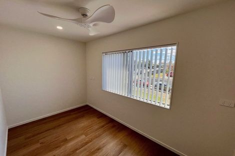 Photo of property in 41a Kelwyn Road, Kelston, Auckland, 0602