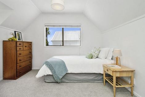 Photo of property in 2/208 Rangatira Road, Beach Haven, Auckland, 0626