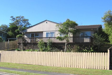 Photo of property in 21 Edgware Road, West Harbour, Auckland, 0618