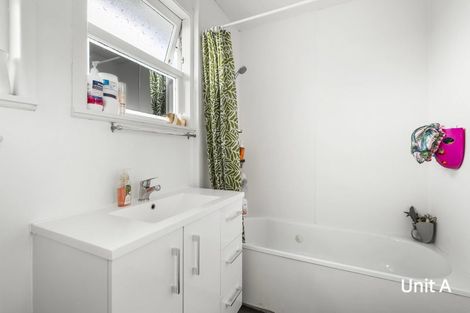 Photo of property in 22a Tramway Road, Beach Haven, Auckland, 0626