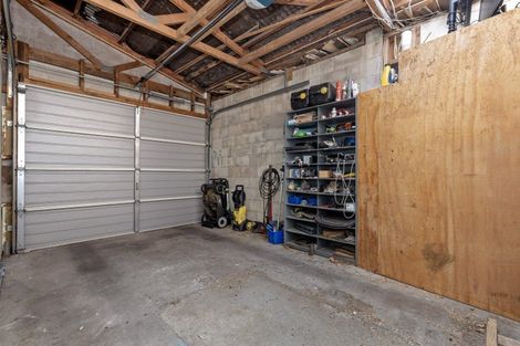 Photo of property in 300 Aberdeen Road, Gisborne, 4010