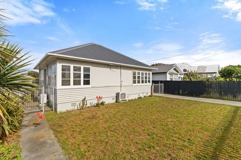 Photo of property in 22 Oram Avenue, New Brighton, Christchurch, 8061