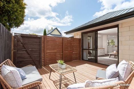 Photo of property in 2/30 Lees Road, Strowan, Christchurch, 8052