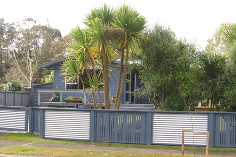 Photo of property in 12 Brookbank Place, Glenview, Hamilton, 3206