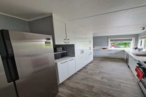 Photo of property in 20 Stuart Place, Blagdon, New Plymouth, 4310