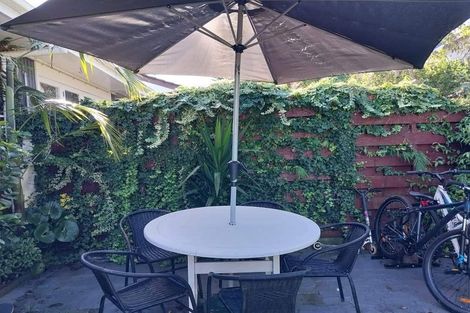 Photo of property in 1/54 Ngataringa Road, Devonport, Auckland, 0624