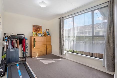 Photo of property in 54 Valiant Street, Mangere, Auckland, 2022