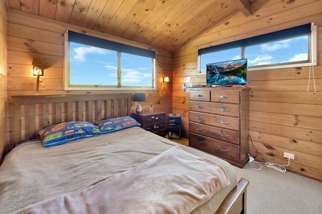 Photo of property in 19 Endymion Place, Half Moon Bay, Auckland, 2012