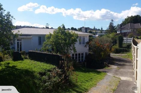 Photo of property in 16 Jamaica Place, Blockhouse Bay, Auckland, 0600