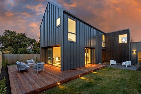 Photo of property in 2/105 Tomes Road, St Albans, Christchurch, 8052