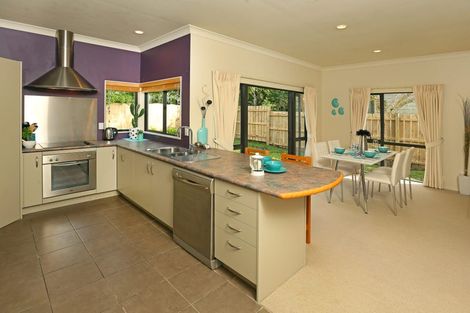 Photo of property in 107a Glendale Road, Glen Eden, Auckland, 0602